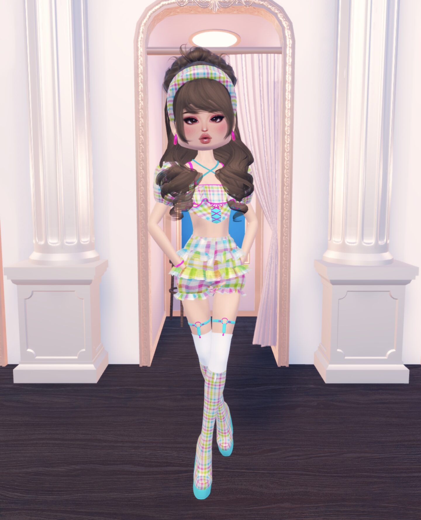 What To Wear For The Dress To Impress Bubble Pop Theme?